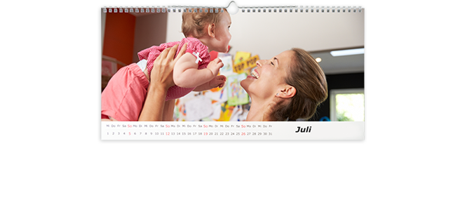 Panorama Fotocollage Familie selbst erstellen und den Panoramakalender der ROSSMANN Fotowelt damit gestalten. Suchen Sie sich jetzt Ihr Wunschformat aus.