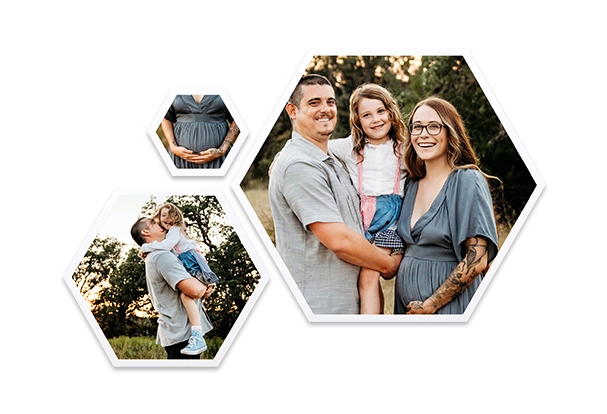 Hexagonale Fotokacheln mit fröhlichen Motiven und einem 1 cm breiten weißen Rand – aus leichtem, flexibel anbringbarem Material.