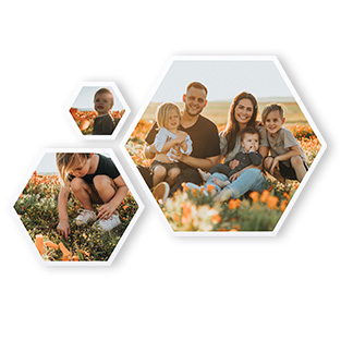 Hexagonale Fotokacheln mit individuellem Motiv, flexibel arrangierbar für eine einzigartige Bilderwand.
