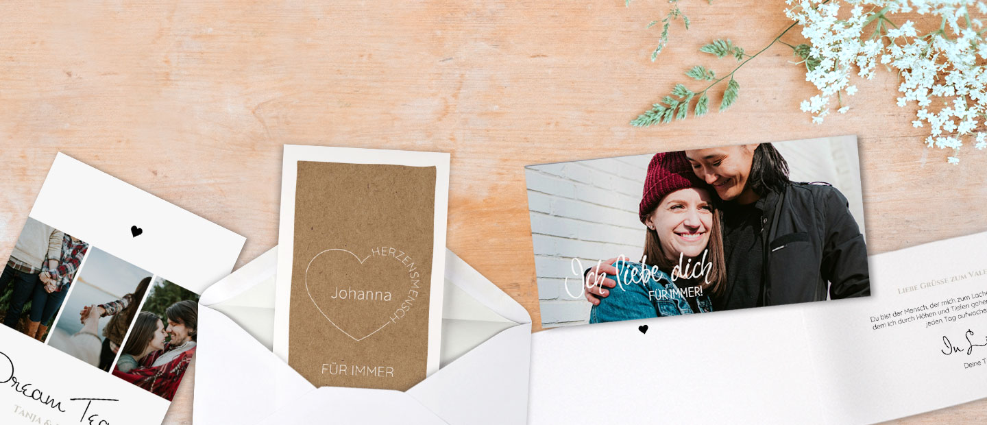 Hier Fotokarten gestalten und Ihren Herzensmenschen zum Valentinstag ueberraschen, mit Ihrem Foto und Text, viele Designvorlagen und Formate, inklusive Umschlaege.