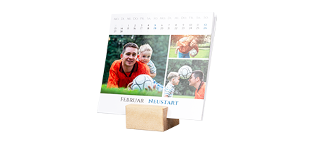 Fotokalender fuer Ihr zu Hause selber machen und besondere Momente mit dem besonderen Holzfuss und Ihren gestalteten Kalenderseiten verschenken. Jetzt Fotos hochladen.