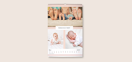 Hochwertigen Fotokalender gestalten und direkt online bestellen. Waehlen Sie Ihre Lieblingsfotos aus und erstellen Sie sich Ihren eigenen personalisierten Kalender.