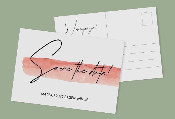 Hochwertige Postkarten mit Text ‚Save the date!‘ und Datum als individuelles Fotogeschenk zur Hochzeit mit viel Herz und Stil.