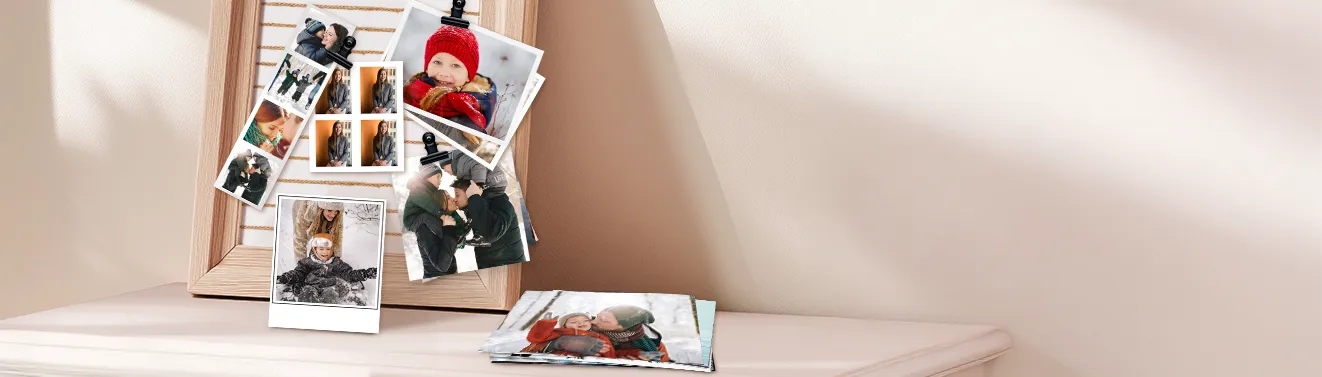 Eine Auswahl hochwertiger Fotoabzüge. Lasst eure schönsten Erinnerungen als Fotos in eurer Wunschgröße entwickeln.