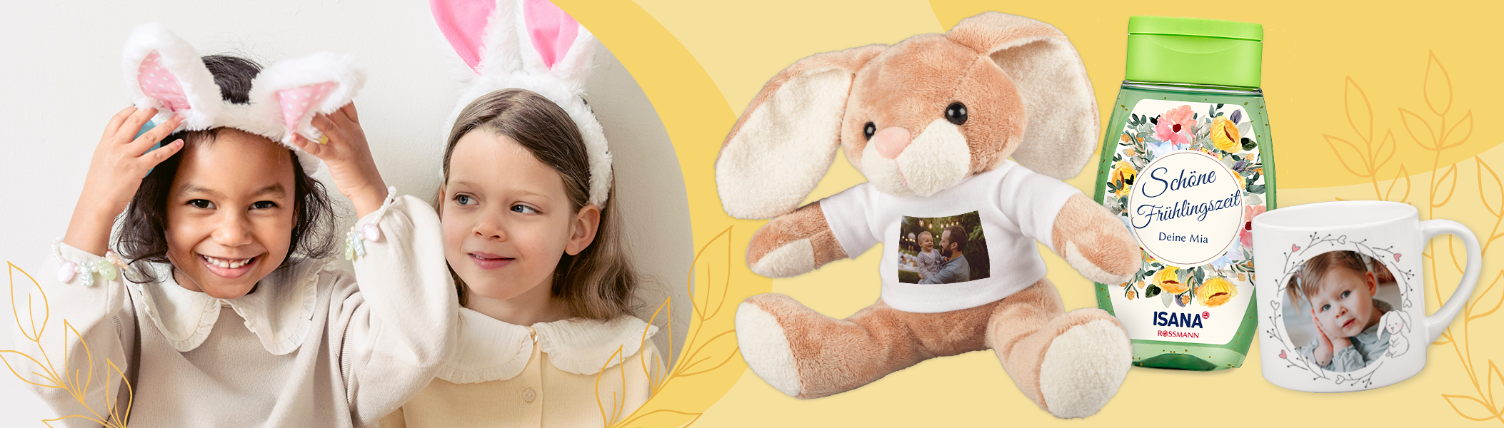Fotogeschenke Ostern: Kinder mit Osterhasenohren, daneben ein Plüsch-Hase mit eigenem Foto und ein personalisiertes Duschbad.