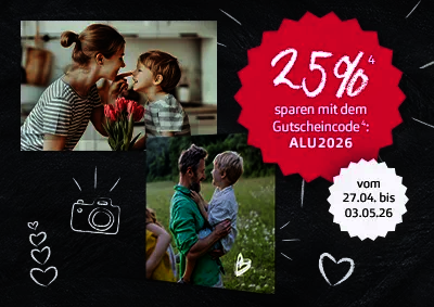 Familienfoto auf Alu-Dibond als modernes Wandbild mit klarer, hochwertiger Optik