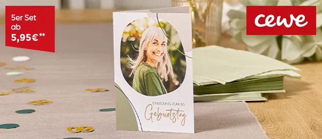 Persönliche Postkarten mit eigenen Fotos drucken Zu sehen ist eine individuell gestalte Karte mit persönlichen Fotos.
