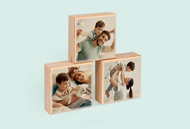 Drei MIXBLOX® Holz-Fotoblöcke mit persönlichen Familienbildern