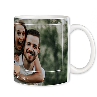 Hochwertige Tasse mit Foto in der ROSSMANN Fotowelt gestalten. Fügt euer Lieblingsfoto in eine unserer tollen Design-Vorlagen ein und schon seid ihr fertig.