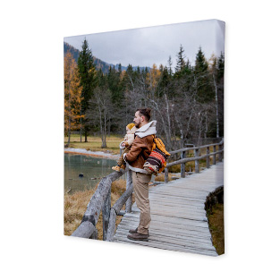 Leinwanddruck mit eigenem Foto in brillanten Farben, perfekt zur Wanddekoration und als persönliches Geschenk.