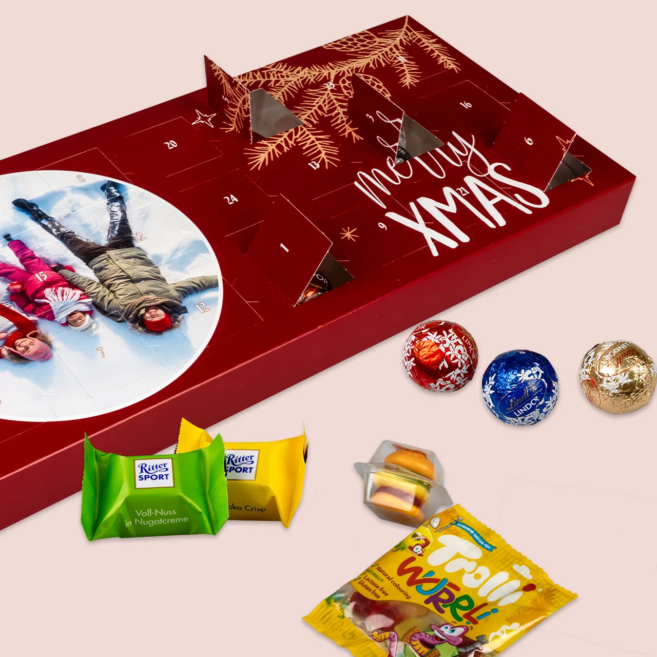 Nutzt den Onlinegestalter der ROSSMANN Fotowelt, um euren Adventskalender selbst gestalten zu können. Lasst eurer Kreativität freien Lauf und wählt zwischen 3 köstlichen Schokoladenfüllungen.
