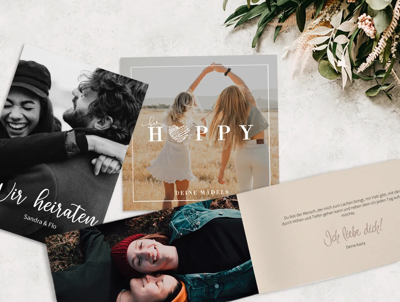 Hier Fotokarten für eure Hochzeit, Freunde und Familie in verschiedenen Formate individuell gestalten.