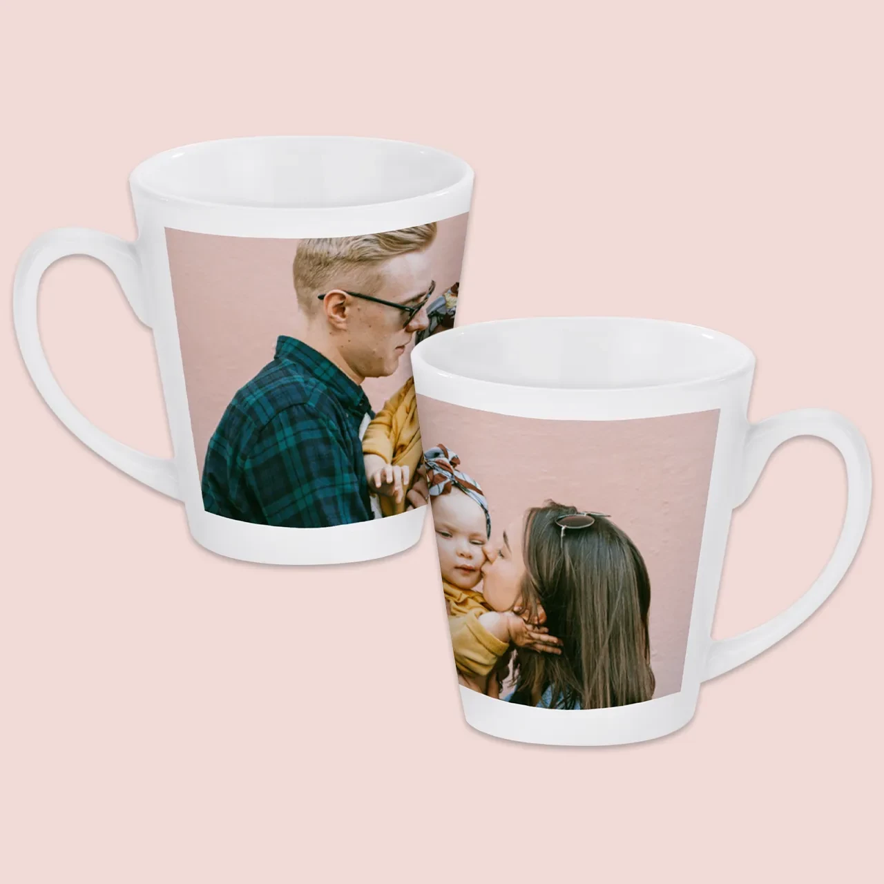 Latte macchiato Tasse bedrucken lassen in der ROSSMANN Fotowelt. Gestaltet einen individuellen Kaffeebecher mit Foto als Geschenk oder zum selbst behalten. 