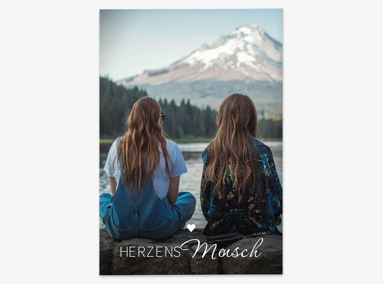 Gestaltet eure Bilder Collage und Poster mit unseren Designvorlagen in der ROSSMANN Fotowelt. Ausbelichtet auf Echtfotopapier, Hoch- oder Querformat.