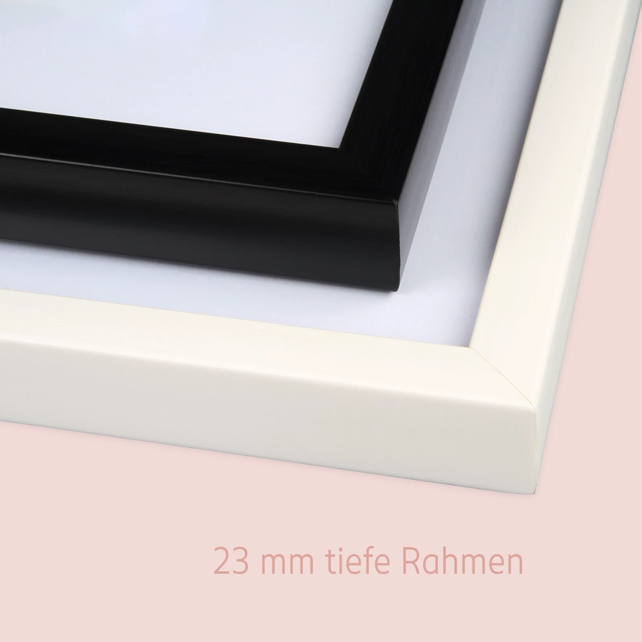 Gebt euren Ideen für eine Fotowand einen Raum. Mit den 23 mm tiefen Rahmen entsteht eine Tiefenwirkung, welche eure Motive noch besonderer wirken lässt.