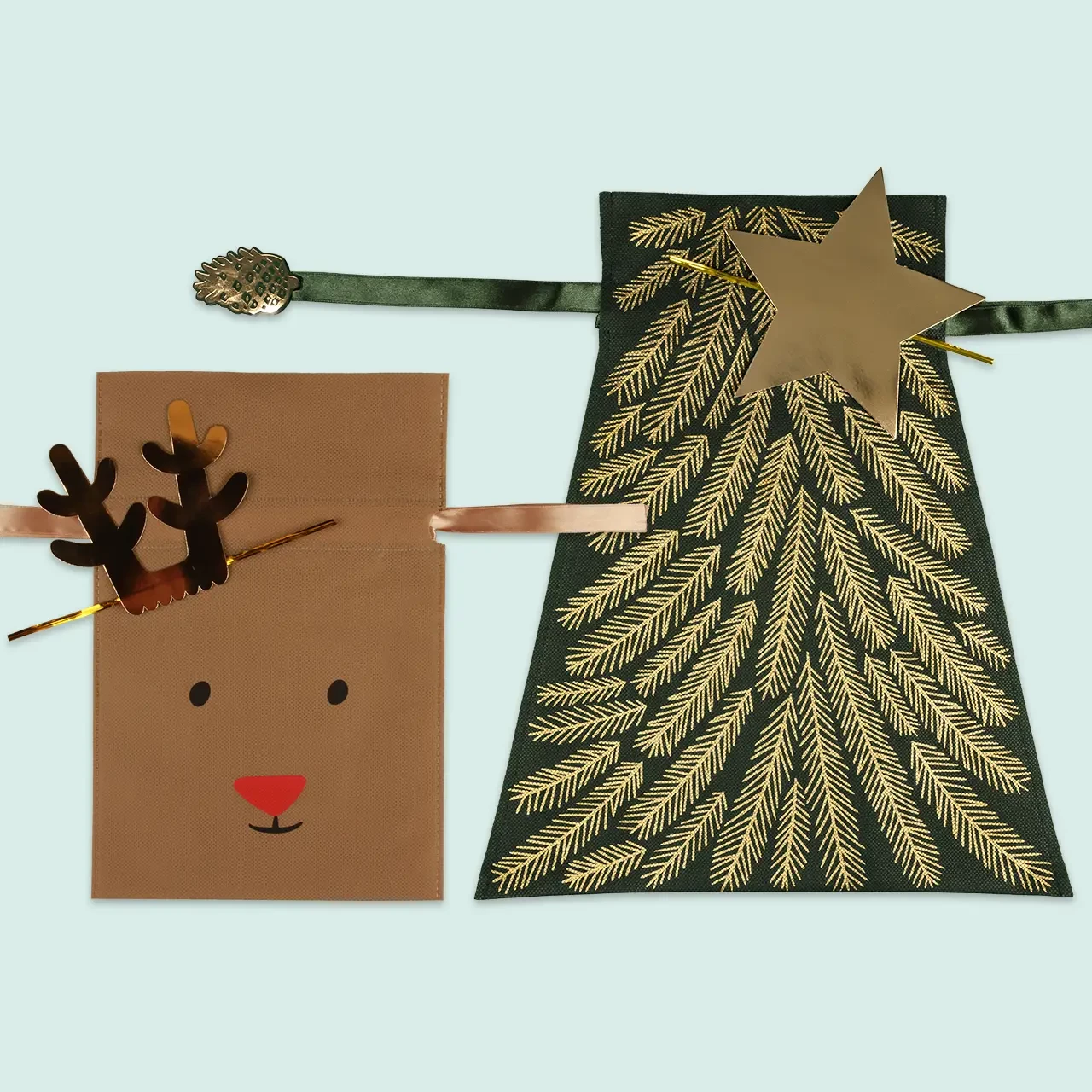 Die wiederverwendbare Geschenktüte in Rentier- und Tannenbaum-Design ist ideal für Weihnachtspartys, zur Aufbewahrung von Spielzeug, Süßigkeiten und mehr.