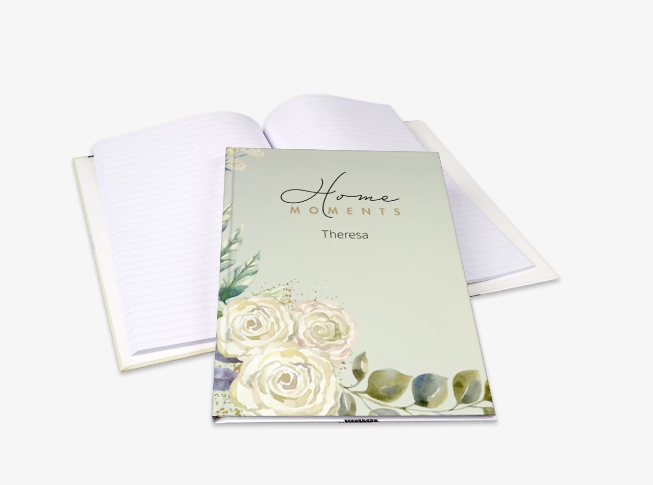 Gestaltet hier ein personalisiertes Notizbuch mit individuellem, stabilem Cover. In der ROSSMANN Fotowelt findet ihr dafür viele schöne Designvorlagen.