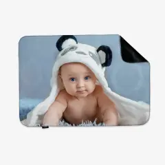 Personalisierte Babydecke mit Babyfoto und anthrazitfarbener Rückseite