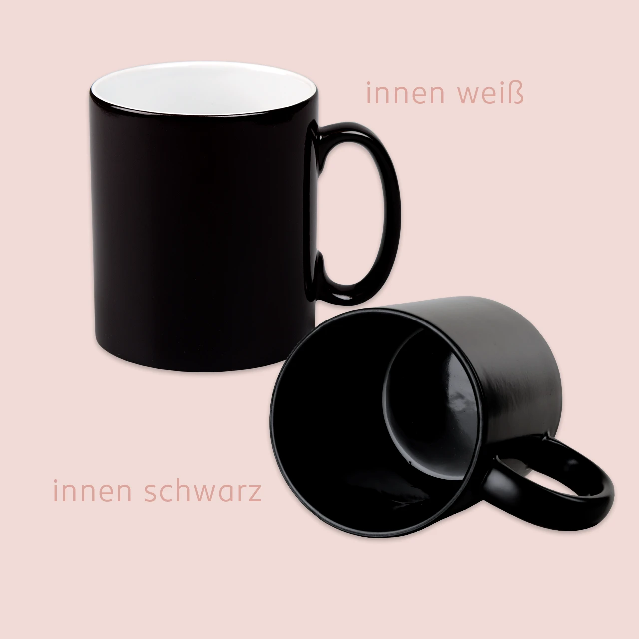 Zaubertasse matt oder glänzend, innen schwarz oder weiß Ihr könnt eure Zaubertasse in matt oder glänzend bedrucken lassen und zwischen einem schwarzen oder weißen Inneren wählen.