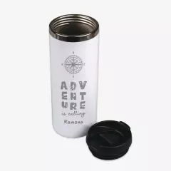 Thermobecher mit Gravur, Schraubverschluss, Kunststoffdeckel Hier könnt ihr euren individuellen Thermobecher bedrucken lassen. Ideal für nachhaltigen Kaffeegenuss unterwegs. Mit Schraubverschluss und schwarzem Kunststoffdeckel.