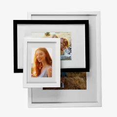 Bilder im Rahmen und edlem Passepartout bestellen. Im Hochformat und Querformat erhältlich, perfekt für die stilvolle Präsentation eurer Lieblingsfotos. 