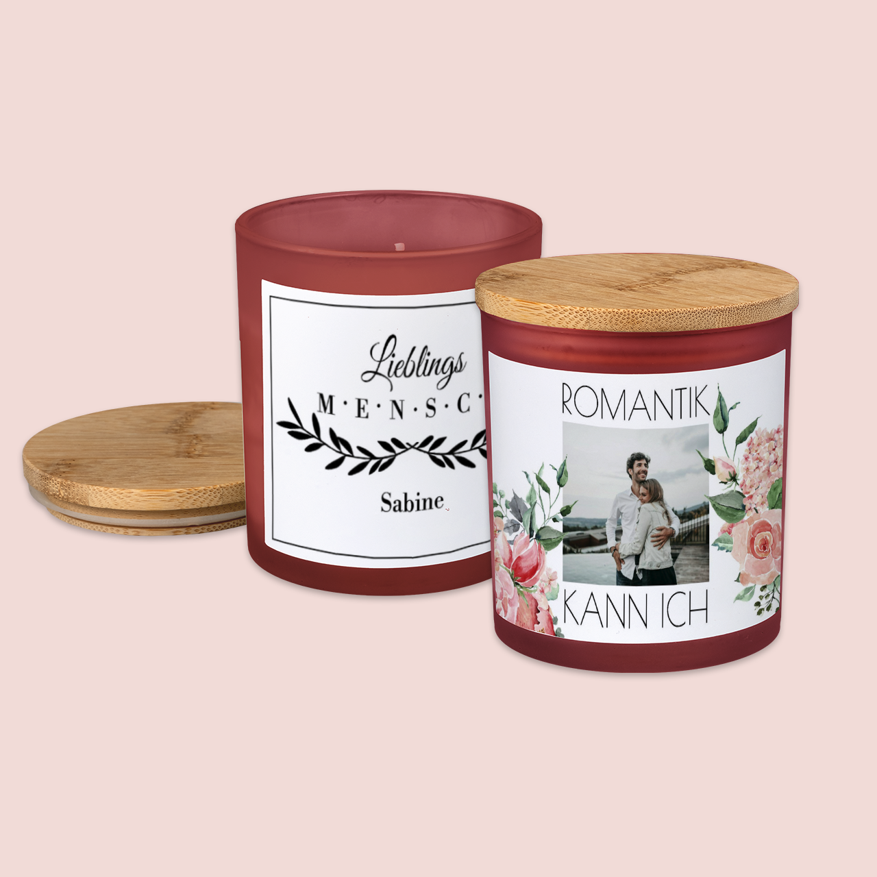 Kerze mit Foto, große Designauswahl Eine personalisierte Kerze mit Foto eines Paares, umgeben von floralem Muster für romantische Momente.