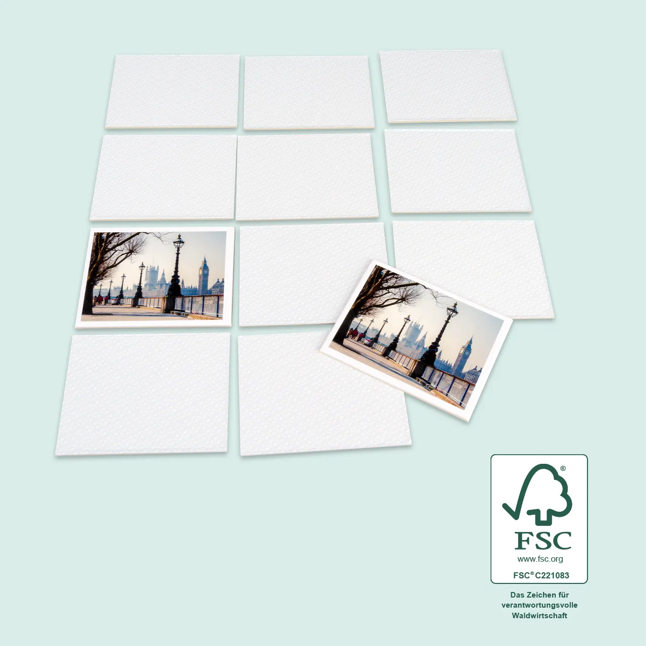 Eure Lieblingsfotos wie ein Memory selbst gestalten. So könnt ihr spielerisch in Erinnerungen schwelgen und besondere Momente immer wieder neu entdecken.