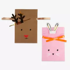 niedliche Geschenktüte mit Verschlussband, Designauswahl Die blickdichten Geschenkbeutel, die sich mühelos mit einem eleganten Verschlussband zuknoten lassen, sorgen beim Beschenkten für strahlende Momente voller Freude.