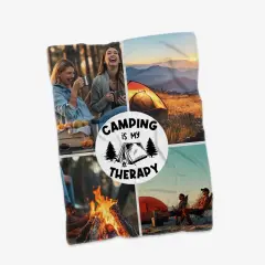 Personalisierte Fotodecke mit Camping-Collage und verschiedenen Urlaubsmotiven