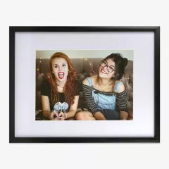 Euer Poster Rahmen, schwarz, in zwei Größen erhältlich Poster mit Rahmen aus schwarzem Kunststoff inklusive Passepartout. Verfügbar im Hoch- oder Querformat und gedruckt auf mattem HD-Premiumpapier in der ROSSMANN Fotowelt.