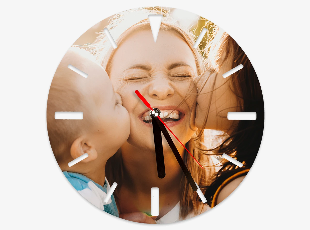 Die personalisierte Fotouhr ist ein tolles Geschenk