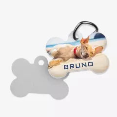 Personalisiert die Vorderseite der Hundemarke mit Foto und Namen eurer Fellnase! Die Aluminium-Rückseite bleibt unbedruckt.