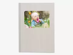 Edler Leineneinband Fotobuch. Mit dem hochwertigen Leinencover wird euer Fotobuch ein besonderes Unikat. Die Rohstoffe stammen aus nachhaltiger Forstwirtschaft.