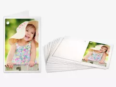 Geschenkanhänger auf strukturiertem Papier, 280 g/m² Nachdem ihr die Vorder- und Rückseite der Geschenkanhänger individuell bedrucken lassen habt, könnt ihr eure persönliche Botschaft per Hand auf der Innenseite ergänzen.