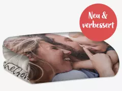 Gefaltete Premium Kuscheldecke mit Foto und Störer „Neu & verbessert“